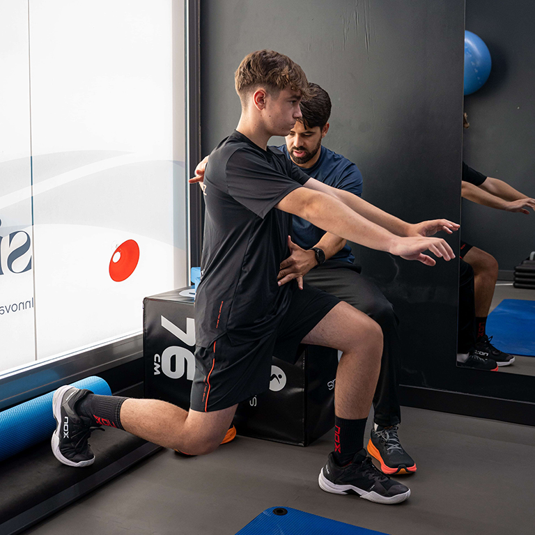 Readaptación de lesiones en la clínica FisioSinergia, Málaga